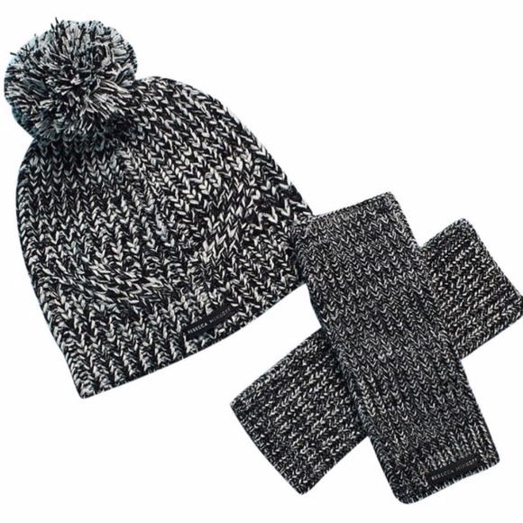 Rebecca Minkoff Accessories - Rebecca Minkoff Marbled Beanie & Arm Warmer Set